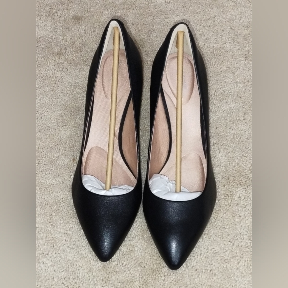 Rockport Black Leather Heels. 11M New With Box